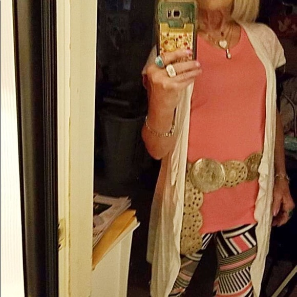 Meet your Posher, Waynell - Picture 2 of 8